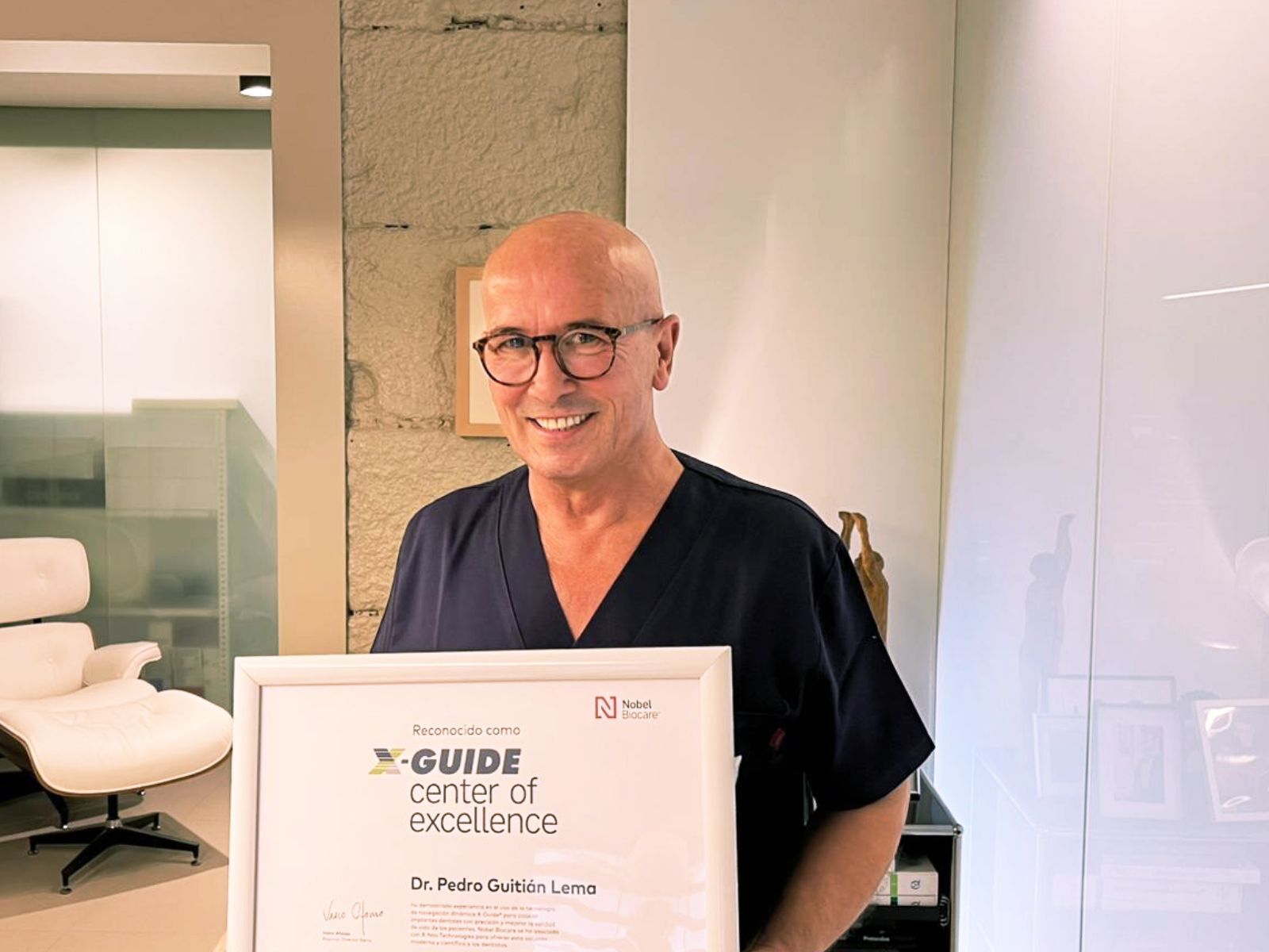 Pedro Guitian recognized for navigated dental surgery 